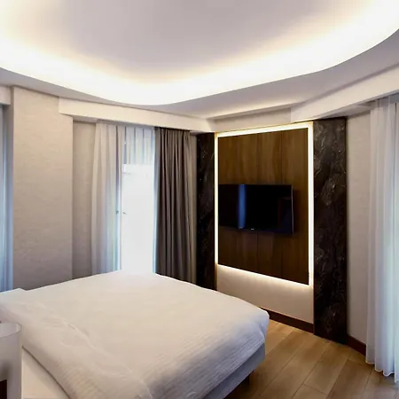 Erba Hotel 3*